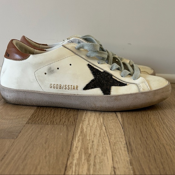 Golden Goose Cream and Black Star Sneakers - Picture 1 of 4